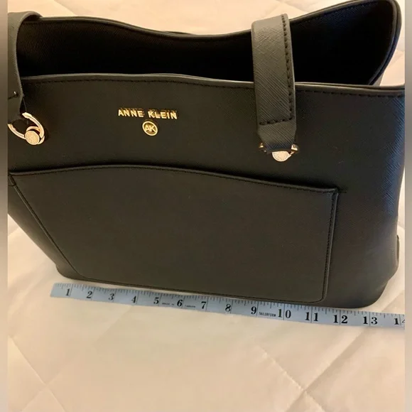 Anne Klein Black Shoulder Bag - Picture 12 of 13